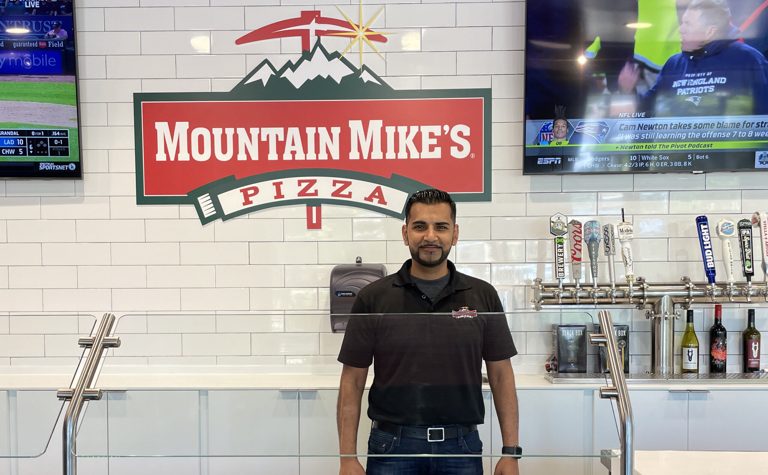 Featured image for “Second-Generation Entrepreneur Finds Success with Mountain Mike’s Pizza”
